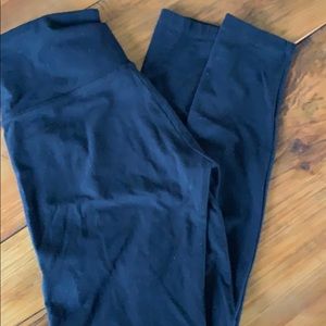 Ruby Ribbon leggings